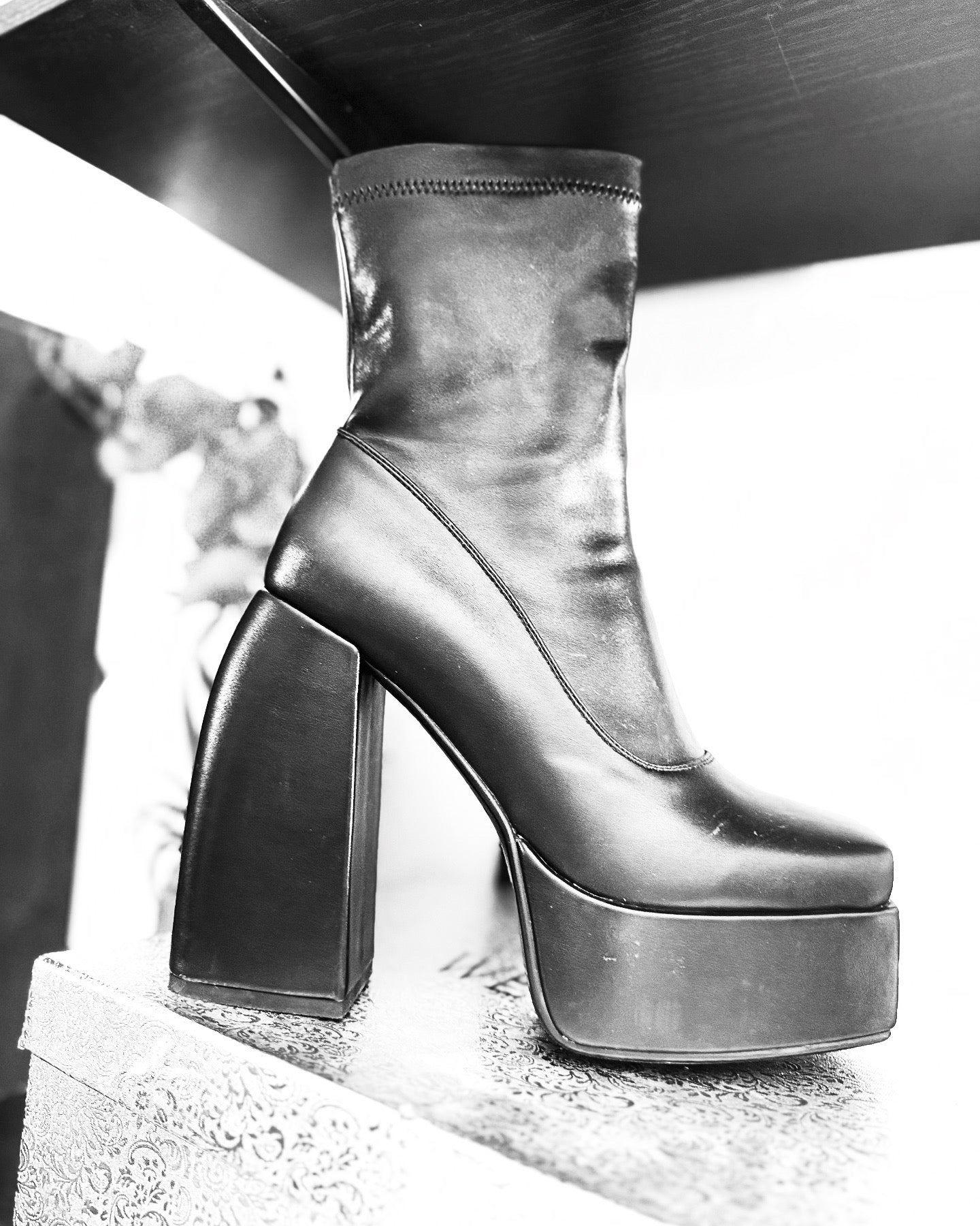Black platform Heels