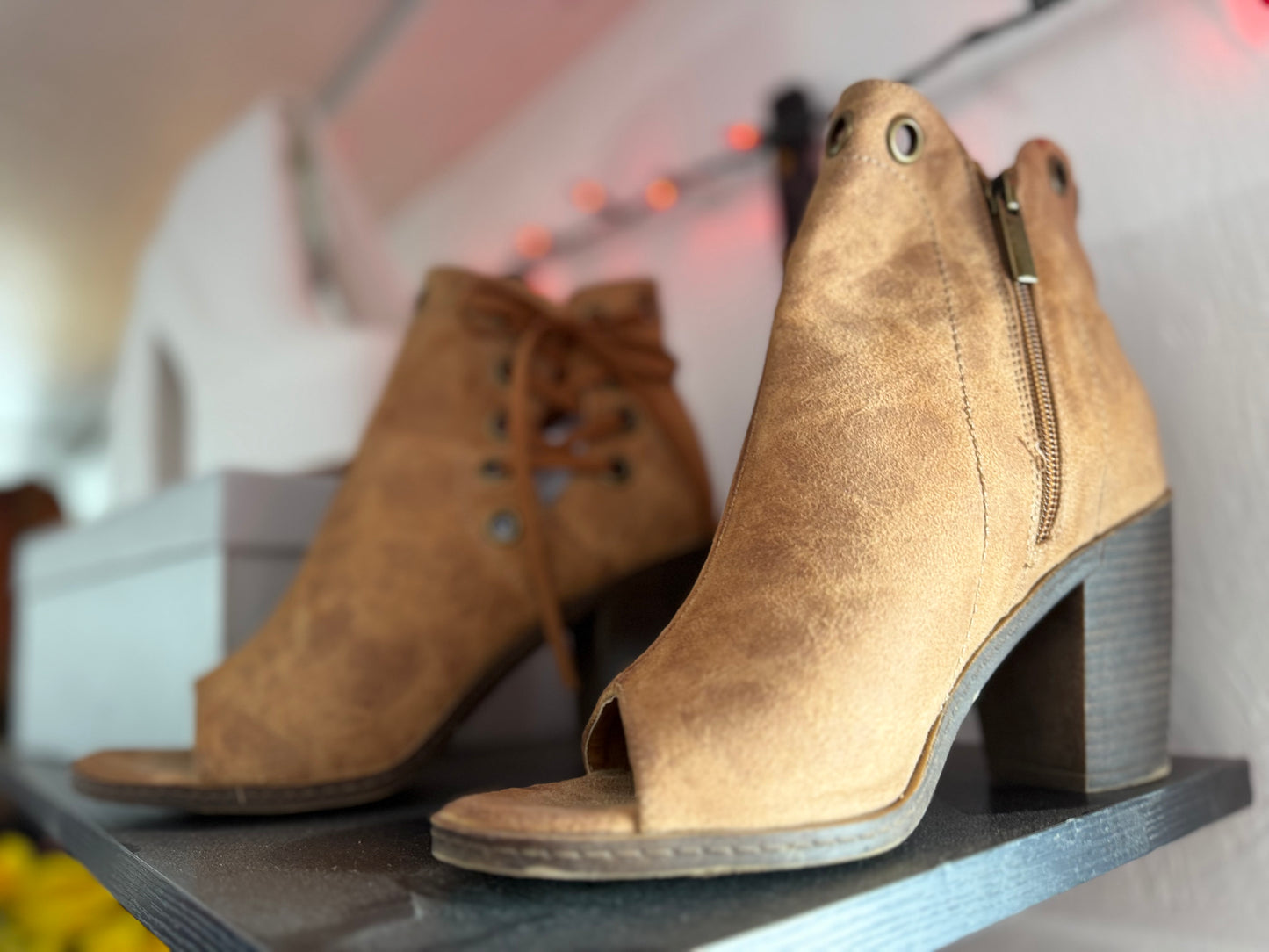 Brown platforms