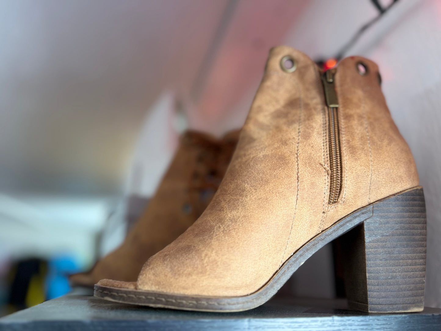 Brown platforms