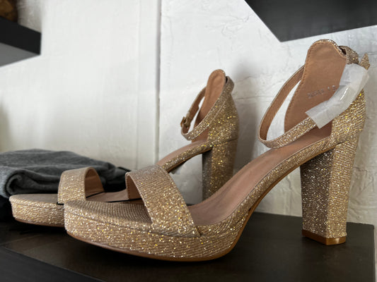 Gold Sparkling Shoes